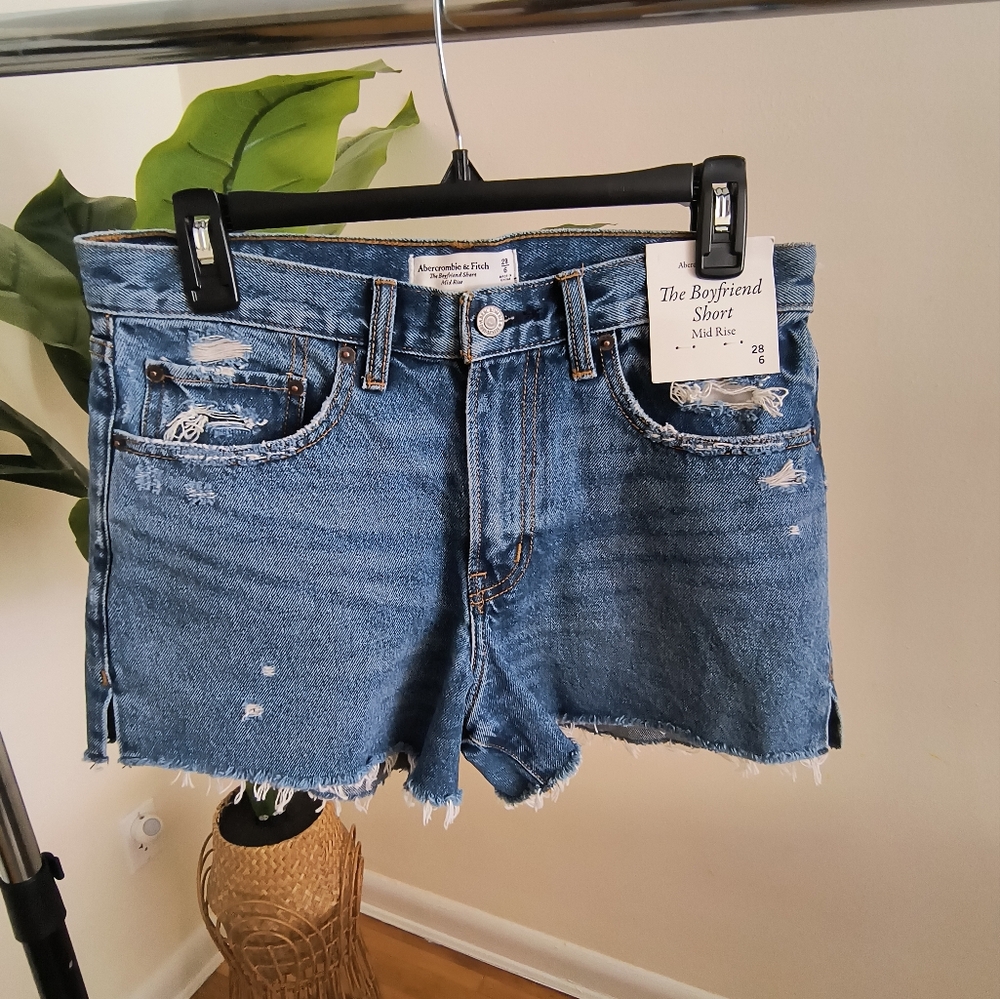 Abercrombie & Fitch Blue The Boyfriend Midrise Denim Jeans Short Size 6 New